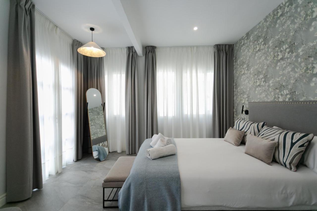 Lujoso Apartamento Con Piscina Compartida 2 セビリア エクステリア 写真