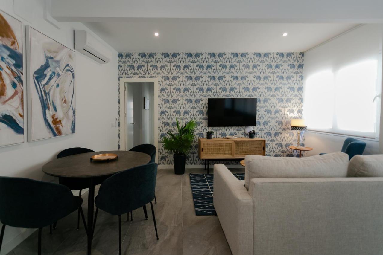 Lujoso Apartamento Con Piscina Compartida 2 セビリア エクステリア 写真
